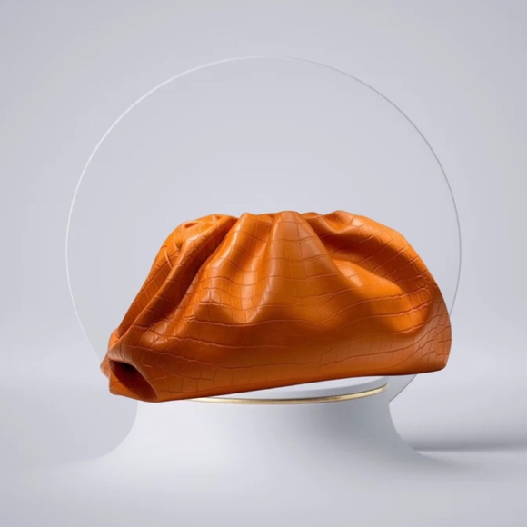 GOT MY ATTENTION CLOUD POUCH - Picture 2 of 7